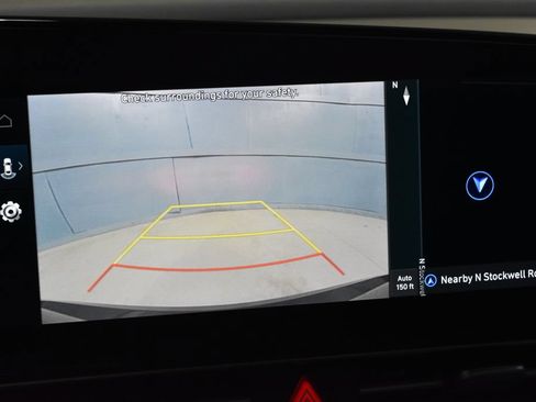 Used 2024 Hyundai Elantra SEL FWD image 13