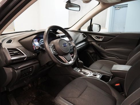 Used 2019 Subaru Forester Premium image 7