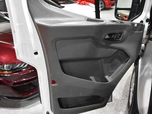 Used 2020 Ford Transit 250 Medium Roof w/ Load Area Protection Package RWD image 9