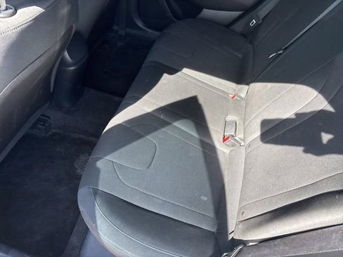 Used 2021 Hyundai Elantra SE FWD image 26