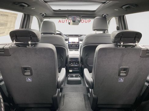 New 2025 Jeep Grand Cherokee L Limited w/ Black Appearance Package AWD/4WD image 20