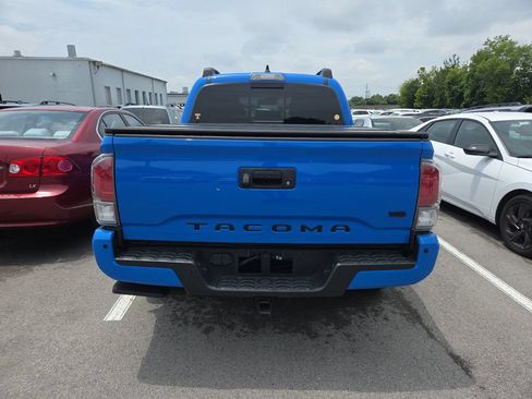 Used 2021 Toyota Tacoma TRD Sport w/ TRD Premium Sport Package AWD/4WD image 6