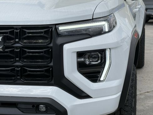 New 2026 GMC Canyon Elevation w/ Convenience Package image 8