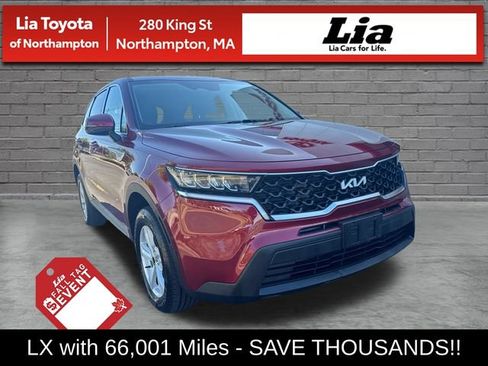 Used 2022 Kia Sorento LX AWD/4WD image 1