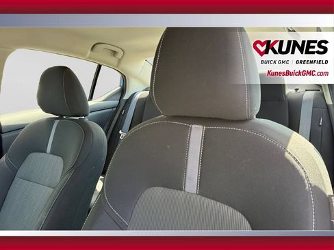 Used 2024 Nissan Sentra SV FWD image 17