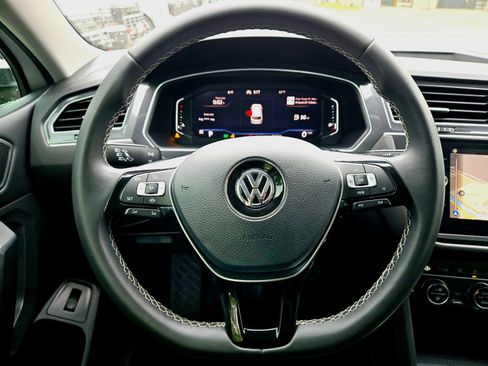 Used 2021 Volkswagen Tiguan SEL w/ 3-Row Tiguan MDO Package FWD image 11