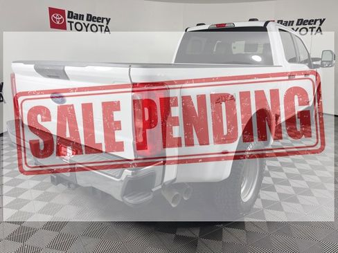 Used 2023 Ford F350 XLT image 23