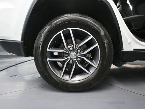 Used 2018 Jeep Grand Cherokee Limited w/ Trailer Tow Group IV AWD/4WD image 15