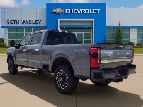 Used 2024 Ford F250 Platinum image 5