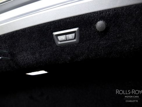 Used 2025 Rolls-Royce Spectre Black Badge image 21