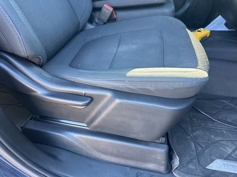 Used 2020 Chevrolet Silverado 2500 Custom w/ Custom Convenience Package image 24