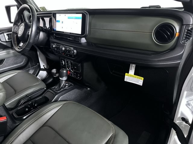 Used 2024 Jeep Gladiator Mojave w/ Convenience Group AWD/4WD image 30