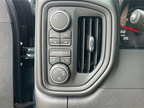 New 2026 Chevrolet Silverado 1500 Custom Trail Boss w/ LPO, Dark Essentials Package image 27