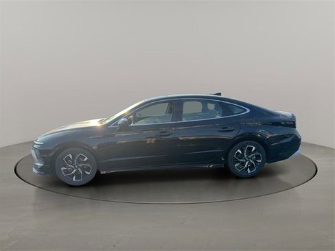 Used 2025 Hyundai Sonata SEL image 4