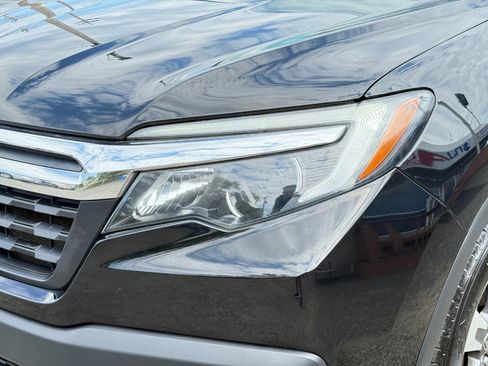 Used 2018 Honda Ridgeline RTL-T image 9