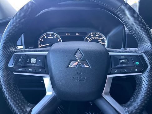 Used 2024 Mitsubishi Outlander SE image 15
