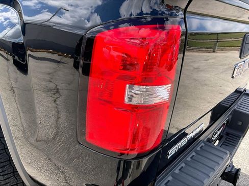 Used 2015 GMC Sierra 2500 Denali w/ Duramax Plus Package image 28