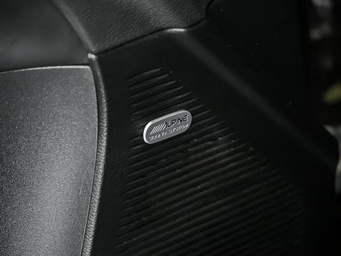 Used 2016 Dodge Challenger R/T Plus image 18