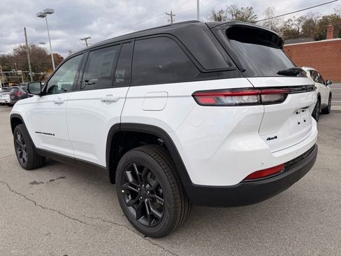 New 2025 Jeep Grand Cherokee Limited image 6