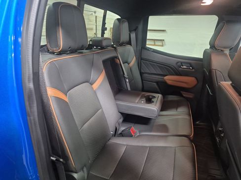 Used 2023 GMC Canyon AT4 w/ AT4 Premium Package image 29