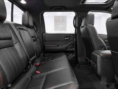 Used 2023 Nissan Frontier PRO-4X w/ Pro-4X Premium Package AWD/4WD image 24