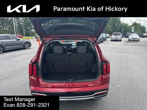 Used 2023 Kia Sorento SX FWD image 10