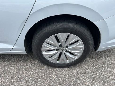 Used 2019 Volkswagen Jetta FWD image 29