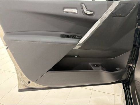Used 2025 BMW iX xDrive50 w/ Premium Package image 10