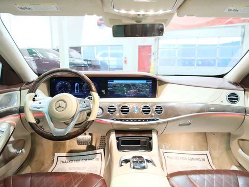 Used 2018 Mercedes-Benz S 560 4MATIC Sedan image 32