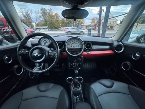 Used 2011 MINI Cooper S image 26