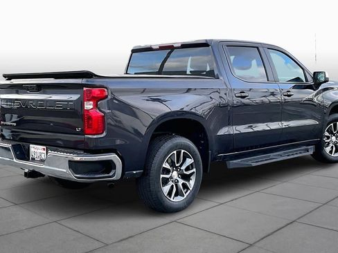 Used 2022 Chevrolet Silverado 1500 LT image 12