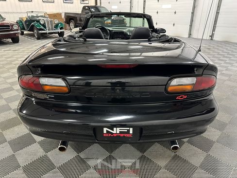 Used 2002 Chevrolet Camaro Z28 RWD image 15
