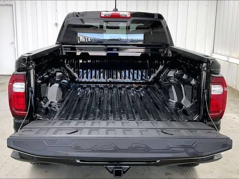 New 2025 GMC Canyon AT4 w/ Off-Road Front Bumper Package AWD/4WD image 20