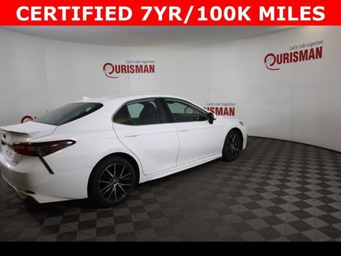 Used 2022 Toyota Camry SE FWD image 20