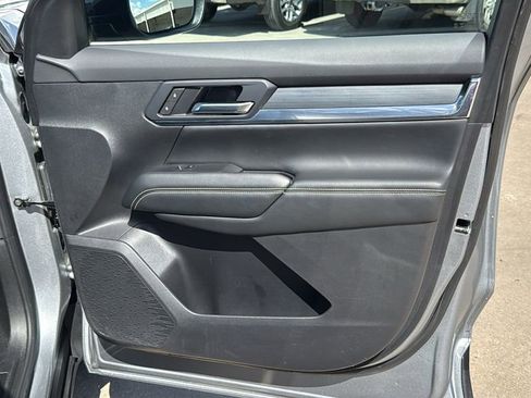 Used 2025 GMC Terrain Elevation FWD image 32