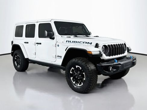 Used 2024 Jeep Wrangler Unlimited Rubicon 4xe AWD/4WD image 4