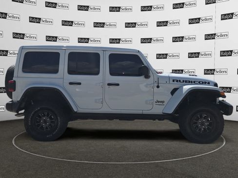 Used 2021 Jeep Wrangler Unlimited Rubicon w/ Trailer Tow Package AWD/4WD image 7