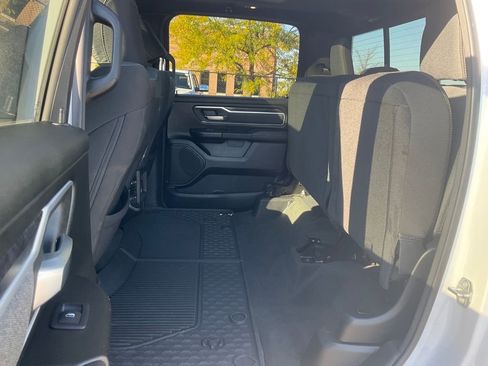 Used 2023 RAM 1500 Big Horn image 33