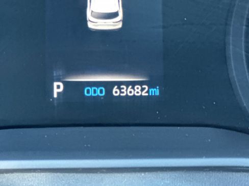 Certified 2024 Toyota Sienna XLE Woodland Edition image 30