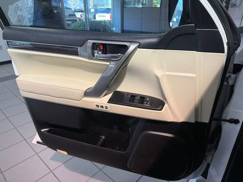 Used 2022 Lexus GX 460 Premium image 26