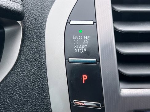 Used 2020 Lincoln MKZ Reserve image 24