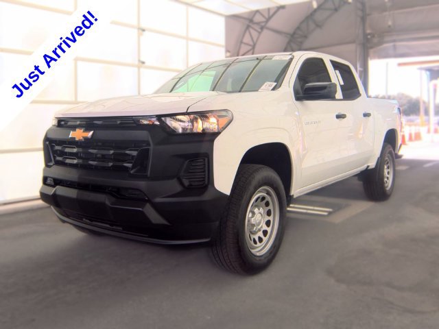 Used 2024 Chevrolet Colorado W/T w/ Safety Package RWD image 1