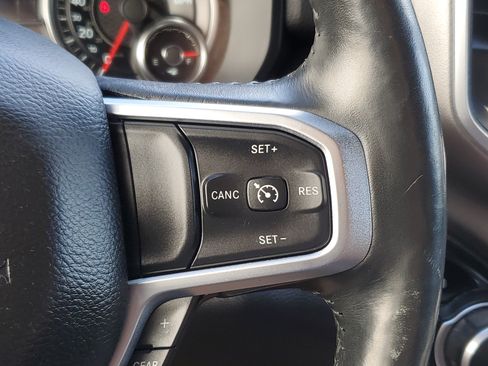 Used 2019 RAM 1500 Big Horn AWD/4WD image 24