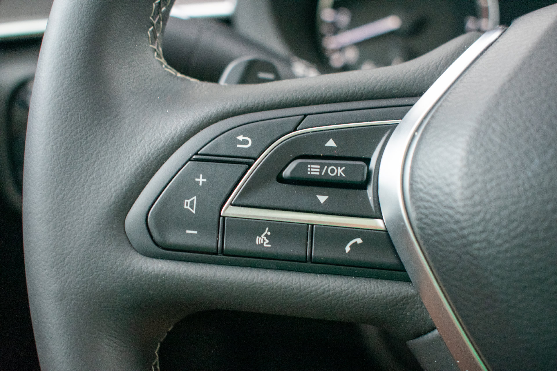 Used 2023 INFINITI QX50 Luxe FWD image 37