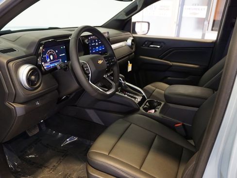Certified 2025 Chevrolet Colorado LT w/ LT Convenience Package image 8