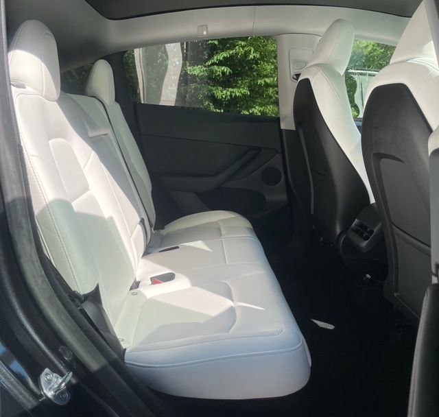 Used 2024 Tesla Model Y Long Range RWD image 18