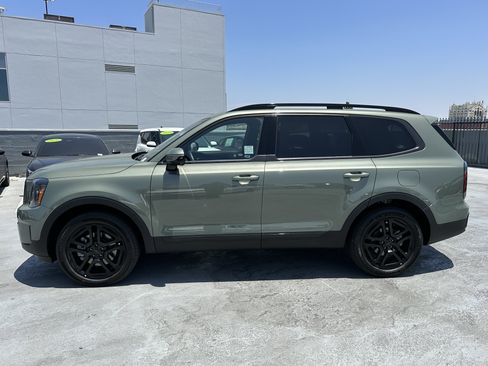 Certified 2025 Kia Telluride SX X-Line AWD/4WD image 3