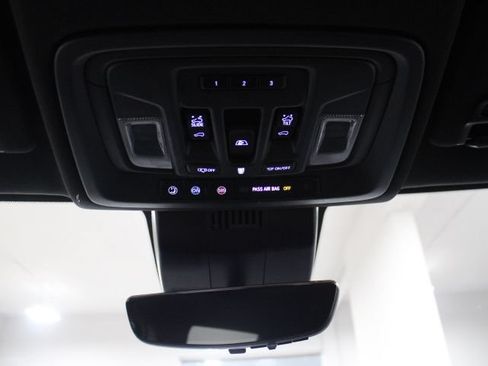 Used 2024 GMC Sierra 1500 AT4 w/ Technology Package AWD/4WD image 42