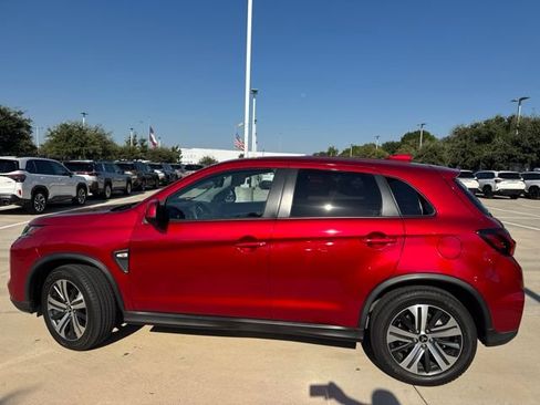 Used 2021 Mitsubishi Outlander Sport ES FWD image 5