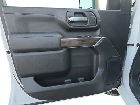 Used 2023 Chevrolet Silverado 2500 LT AWD/4WD image 12